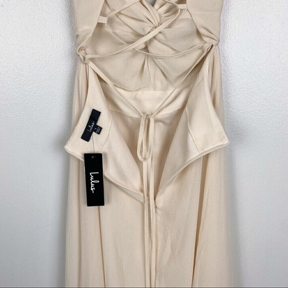 Lulu's Picturesque Moments Cream Strappy Crisscross Flowy Maxi Dress Size S NWT - Picture 8 of 11